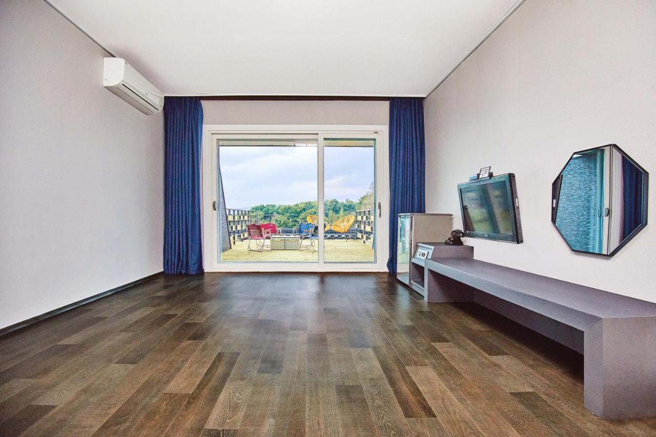Kolon Hotel 4*